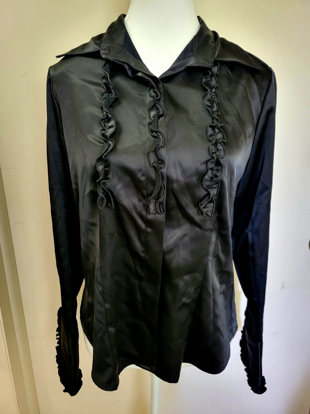Vintage Donna Rae New York Black Collared Long Sleeve Ruffle Blouse Goth Dark M